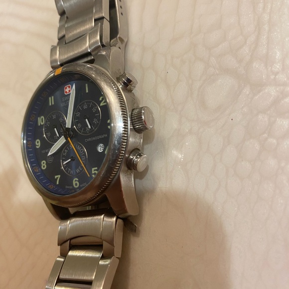 Swiss military chronograph - Picture 7 of 11